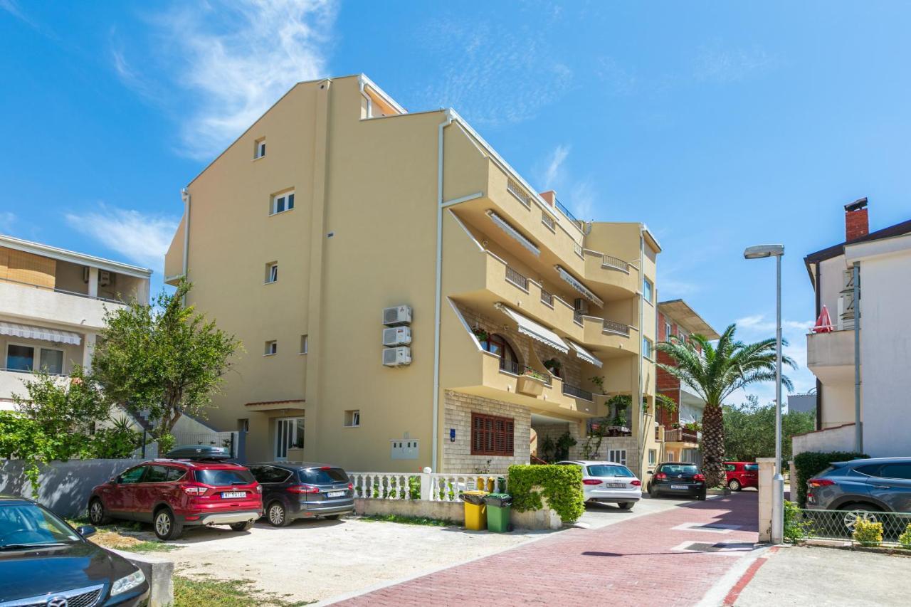 Luxury Apartments Luna Tucepi Exterior photo